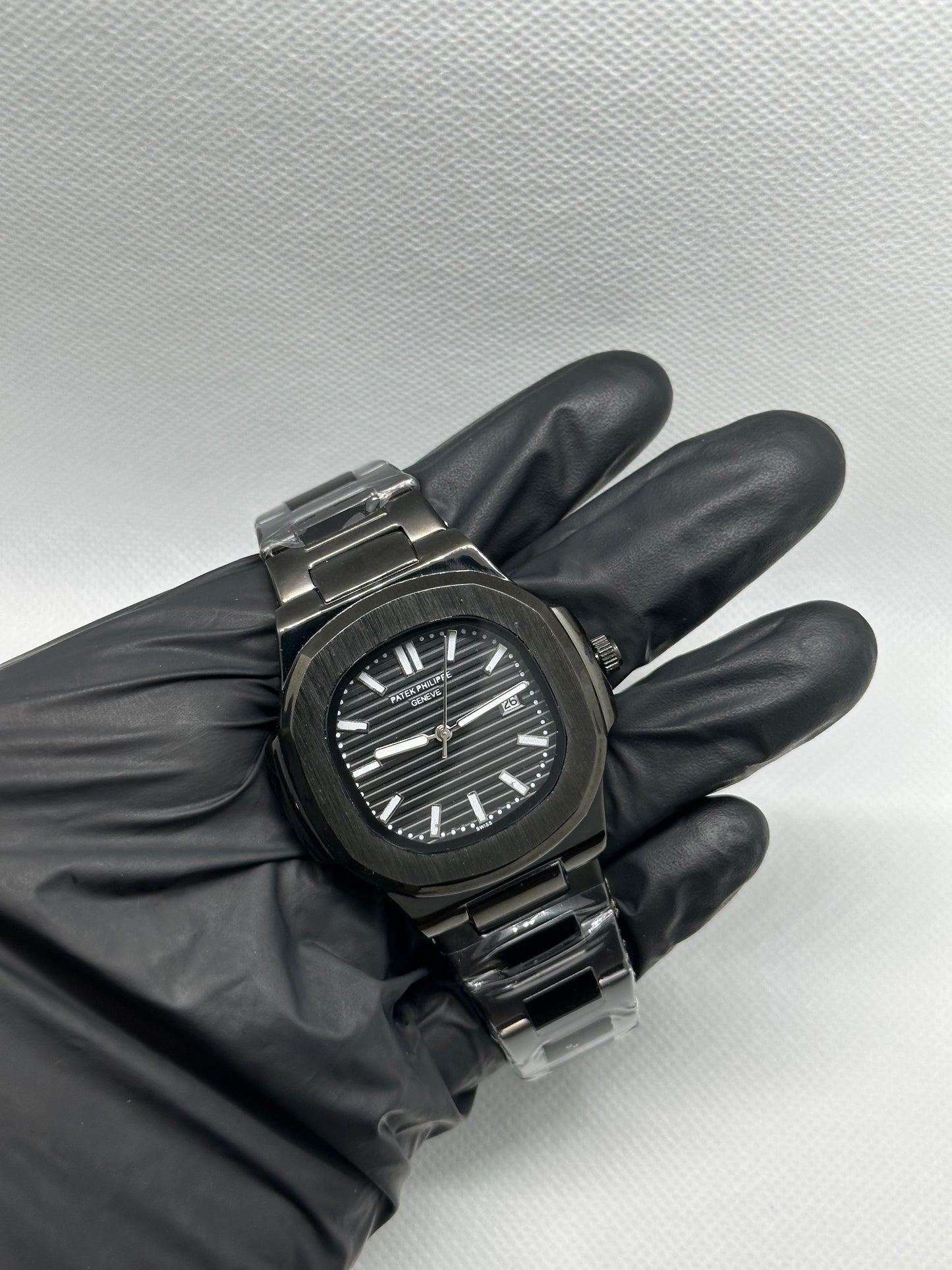 Patek Philippe Full Black Watch – Trendy Men’s Watch Online